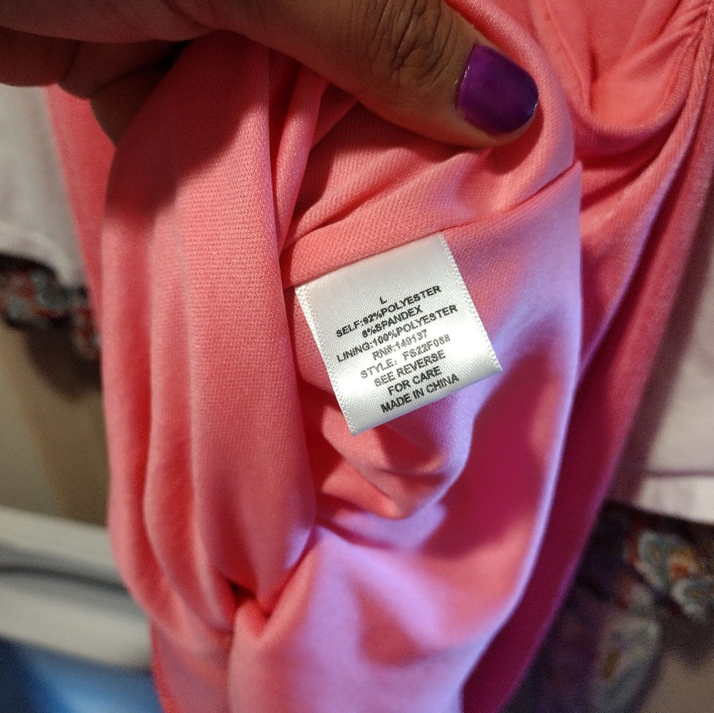 Pink dress, size large - Picture 7 of 9